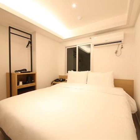 Busan Seomyeon Business Hotel J7 Buitenkant foto